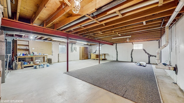 4265 Portage Ln, Hoffman Estates, IL 60192 - below grade area with a workshop area
