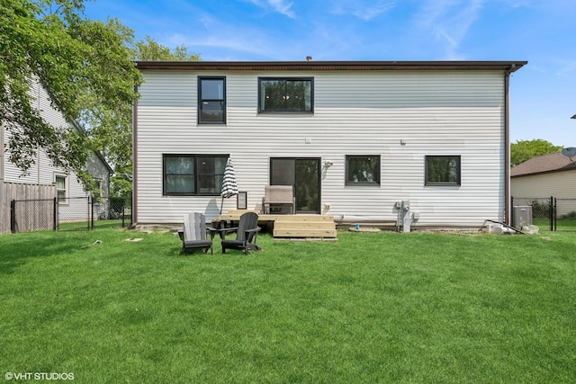 1227 Timber Dr, Elk Grove Village, IL 60007 - rear view of property with a fenced backyard and a gate