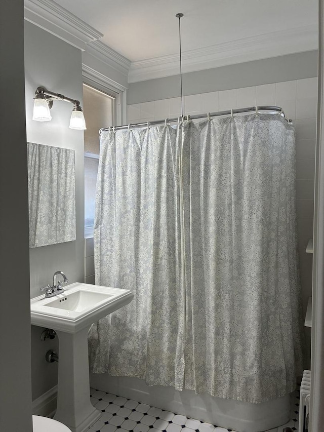 1961 W Winona Ave Unit 3, Chicago, IL 60640 - full bathroom featuring crown molding and shower / tub combo