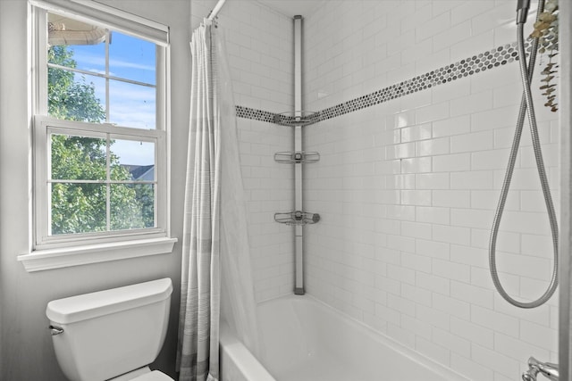 2680 Jenna Cir, Montgomery, IL 60538 - full bath featuring shower / bathtub combination with curtain and healthy amount of natural light