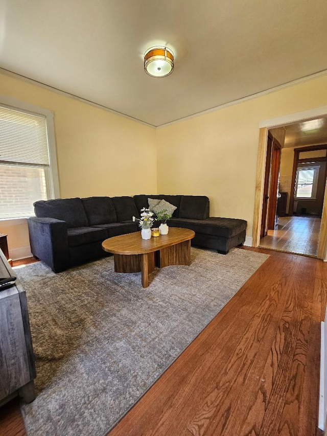 5626 N Mcvicker Ave, Chicago, IL 60646 - living room with wood finished floors and baseboards