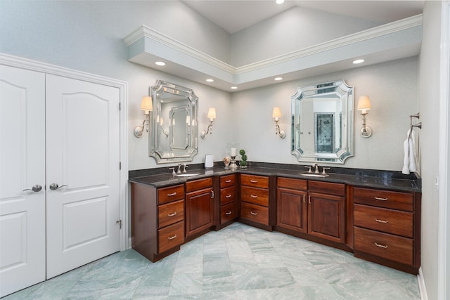 1046 Sylvan Cir, Naperville, IL 60540 - full bathroom with double vanity and recessed lighting