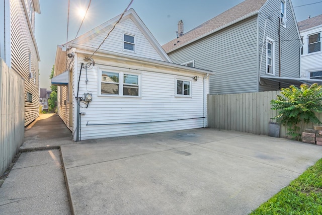 2103 N Long Ave, Chicago, IL 60639 - back of property with a patio
