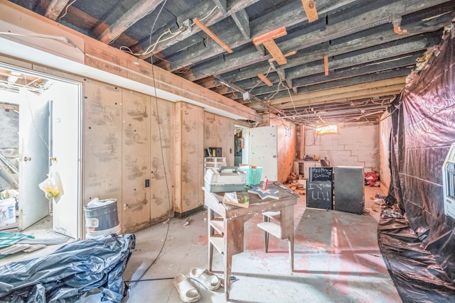 230 W Garfiled Ave, Decatur, IL 62526 - view of unfinished basement