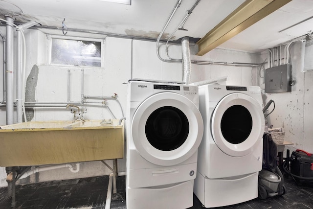 648 S Illinois Ave, Villa Park, IL 60181 - washroom featuring electric panel and washer and dryer