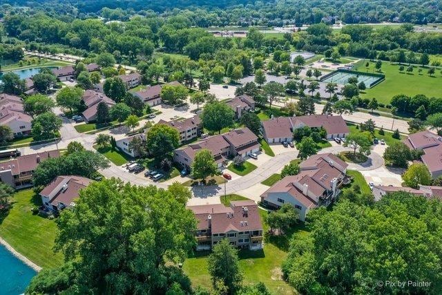 1022 Pinetree Cir N Unit 1022, Buffalo Grove, IL 60089 - bird's eye view of a large body of water