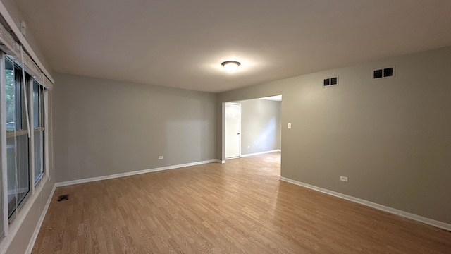1607 Sylvan Ct, Flossmoor, IL 60422 - unfurnished room with light wood-style floors and baseboards
