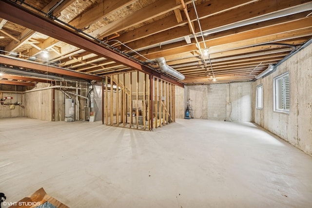 1012 Hickory Dr, Western Springs, IL 60558 - basement featuring gas water heater
