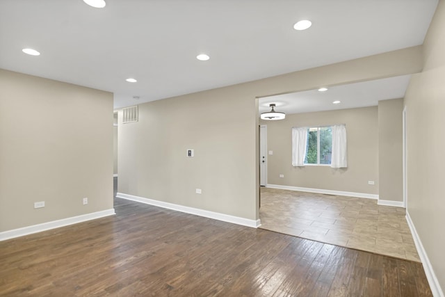 114 Ridge Cir, Streamwood, IL 60107 - photo 12