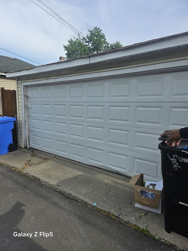 5006 W Crystal St, Chicago, IL 60651 - view of garage