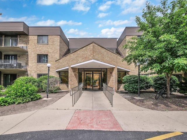5600 Astor Ln Unit 202, Rolling Meadows, IL 60008 - view of property