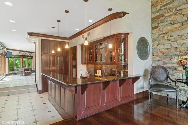 5688 Rosos Pkwy, Long Grove, IL 60047 - bar area featuring crown molding, decorative light fixtures, backsplash, and recessed lighting