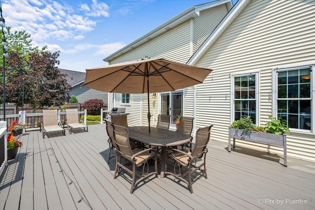 2171 Edinburgh Ln, Aurora, IL 60504 - deck with outdoor dining area