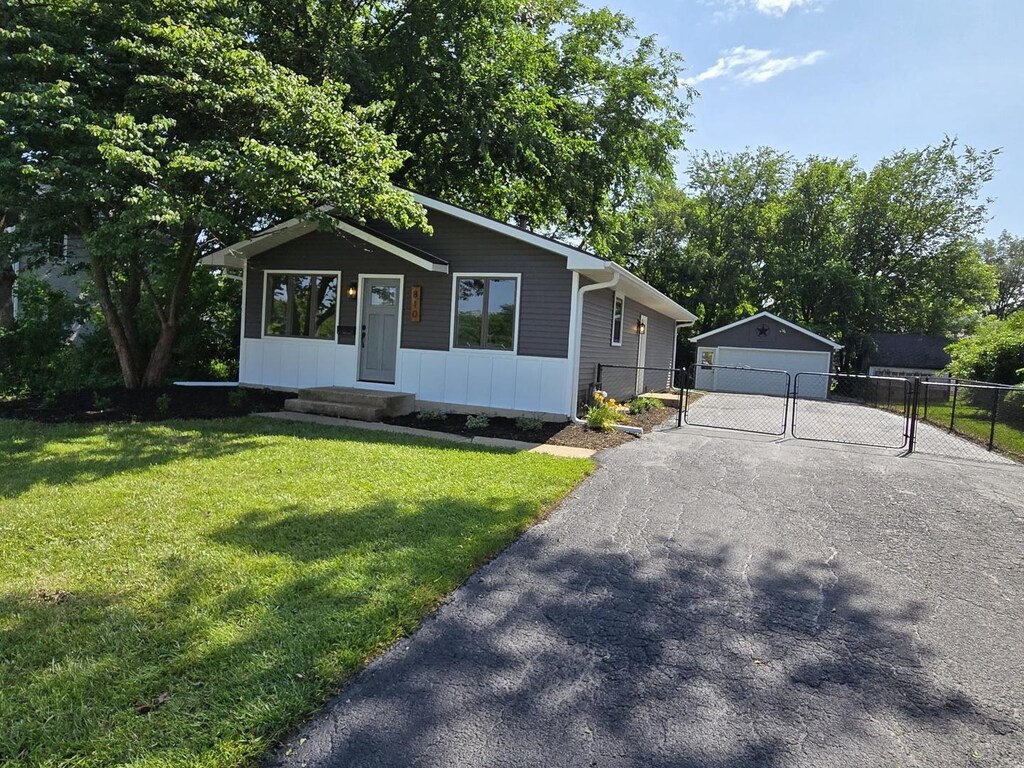 810 N Cedar Rd, New Lenox, IL 60451 - photo 1