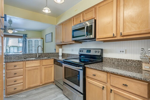 13 Sweetwood Ct, Indian Head Park, IL 60525 - photo 11