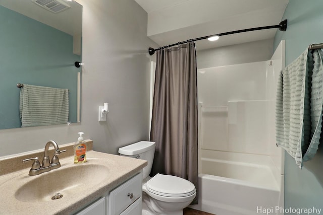 1113 Rolling Lane Rd, Johnsburg, IL 60051 - full bathroom with vanity and shower / bath combo