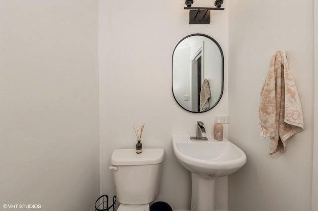 1719 N Halsted St Unit C, Chicago, IL 60614 - half bath with toilet