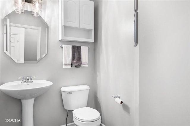 1944 Indian Hill Ln, Aurora, IL 60503 - bathroom featuring toilet and a sink