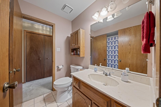 7749 W Lakeview Ter, Frankfort, IL 60423 - full bathroom featuring tile patterned floors, vanity, and curtained shower
