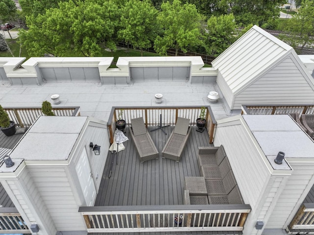 319 W Wood St Unit 18, Palatine, IL 60067 - wooden terrace with outdoor dining area