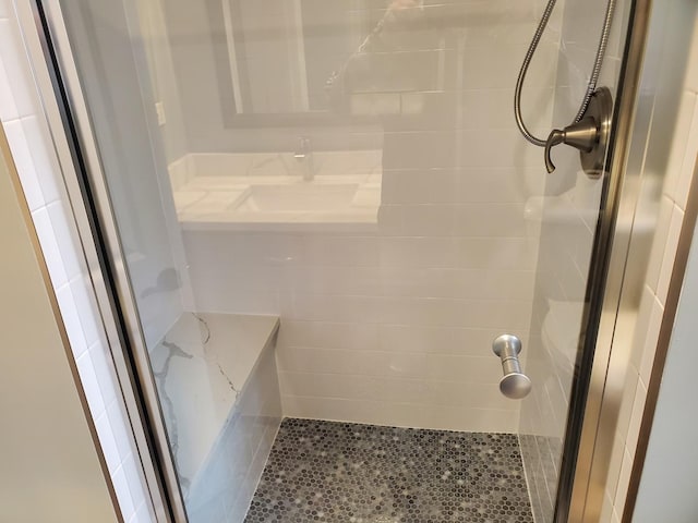 542 Laramie Ave, Wilmette, IL 60091 - full bathroom featuring a shower stall