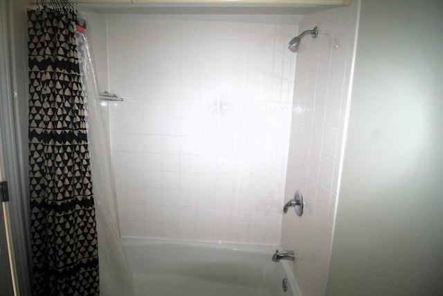 7335 Oakwood Ave Unit 4F, Lyons, IL 60534 - full bathroom featuring shower / tub combo