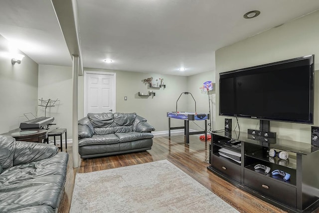 15005 131st St, Lemont, IL 60439 - living area featuring wood finished floors and baseboards