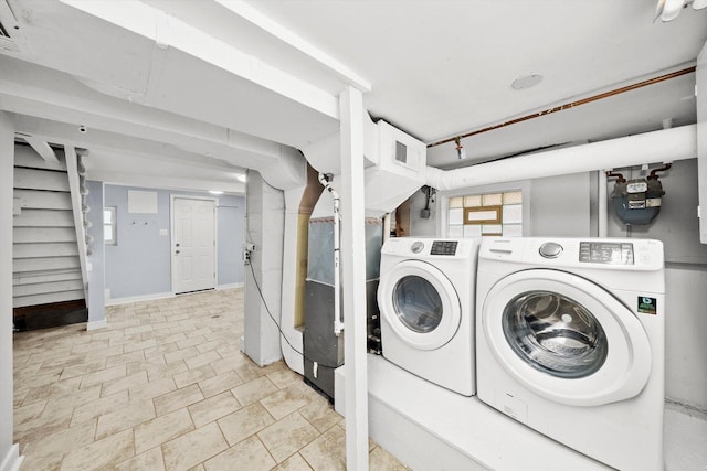 3100 N Newcastle Ave, Chicago, IL 60634 - laundry area featuring washing machine and dryer