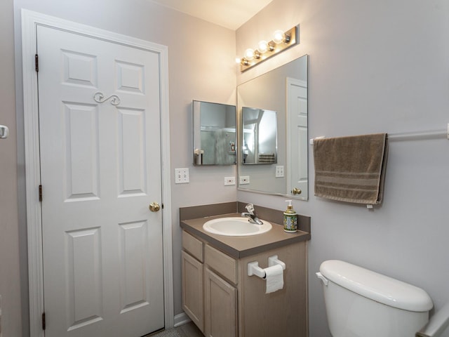 7367 Grandview Ct Unit 7367, Carpentersville, IL 60110 - bathroom featuring vanity and toilet