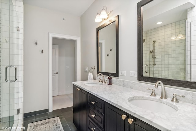 3019 W Cornelia Ave, Chicago, IL 60618 - full bath with a shower stall and double vanity