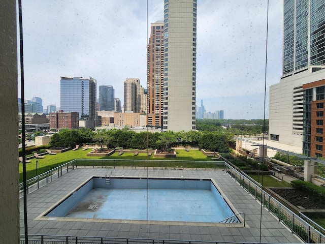 1250 S Michigan Ave Unit 703, Chicago, IL 60605 - view of swimming pool featuring a view of skyline