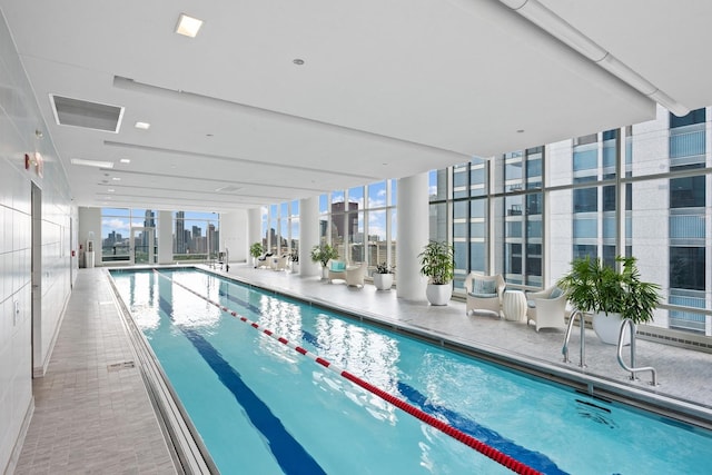 340 E Randolph St Unit 5504, Chicago, IL 60601 - indoor community pool with a view of skyline