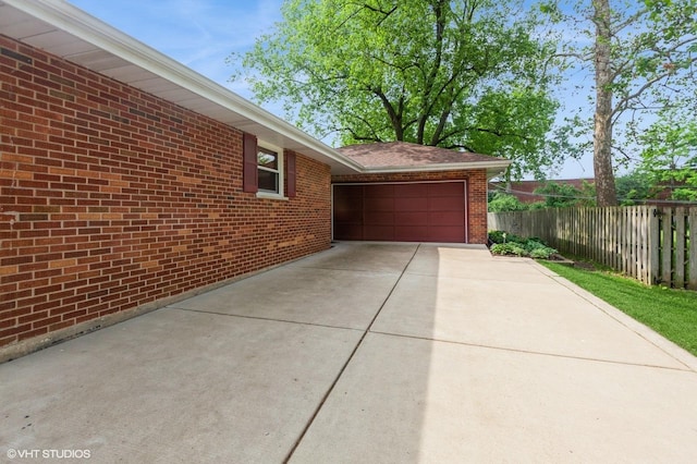 25W251 Highview Dr, Naperville, IL 60563 - garage featuring driveway
