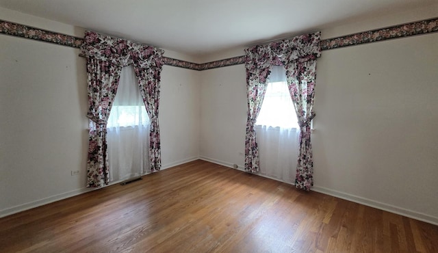 549 E Lincoln St, Palatine, IL 60074 - spare room with wood finished floors