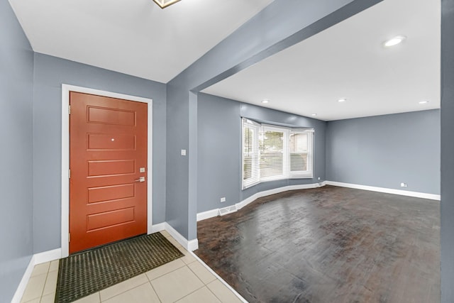 17804 Pebblewood Ln, Hazel Crest, IL 60429 - foyer with baseboards