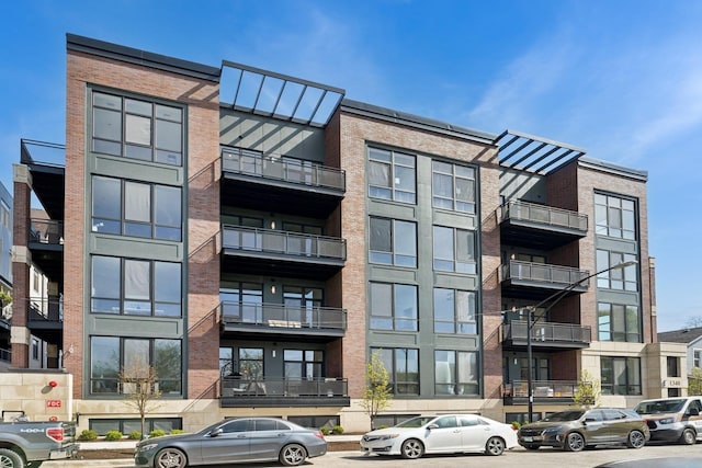 1340 W Chestnut St Unit 204, Chicago, IL 60642 - photo 1