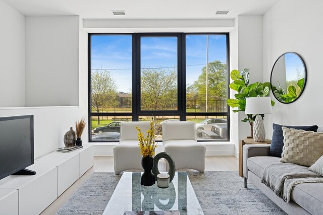 1340 W Chestnut St Unit 204, Chicago, IL 60642 - photo 5