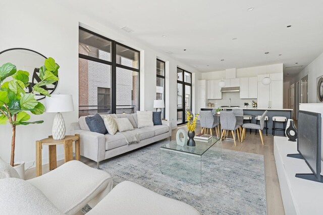 1340 W Chestnut St Unit 204, Chicago, IL 60642 - photo 7