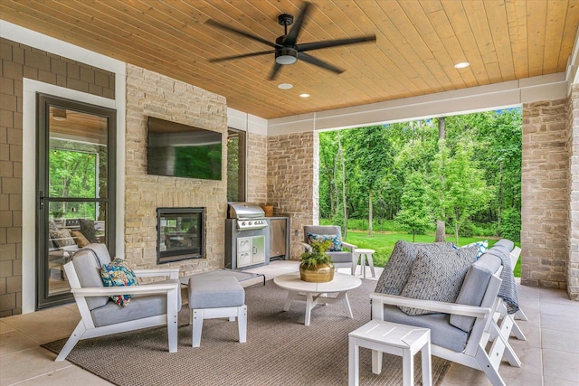 2611 Private Access 424, Mahomet, IL 61853