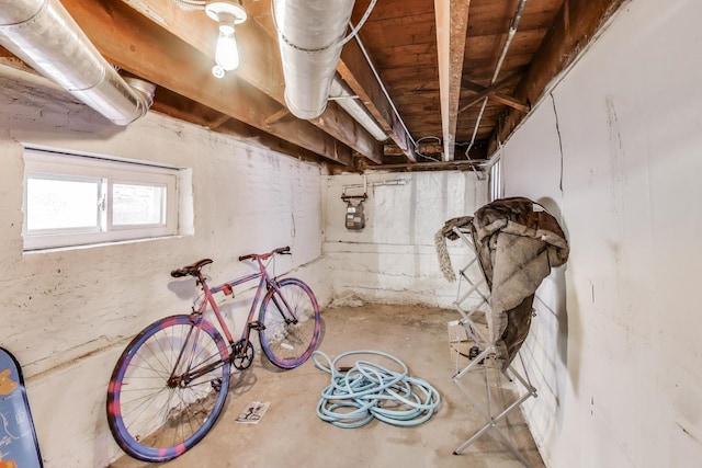 2150 W Coulter St, Chicago, IL 60608 - basement featuring gas meter