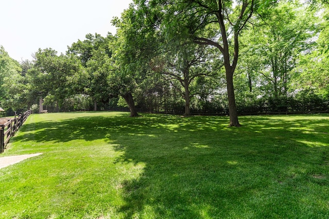 7N230 Sims Ln, Saint Charles, IL 60175 - view of yard