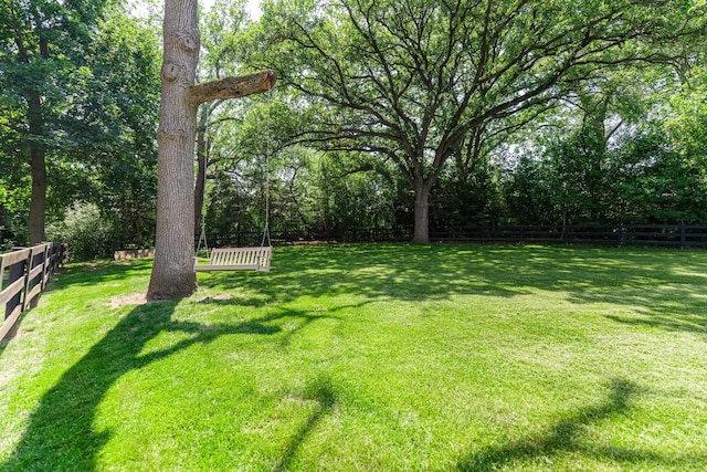 7N230 Sims Ln, Saint Charles, IL 60175 - view of yard