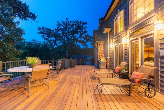 7N230 Sims Ln, Saint Charles, IL 60175 - deck at twilight with outdoor dining area
