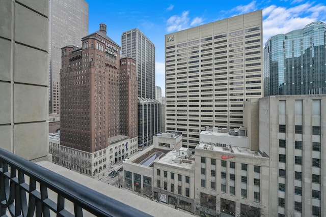 118 E Erie St Unit 14B, Chicago, IL 60611 - city view