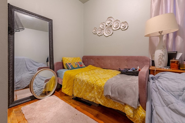 530 N Ashland Ave, Chicago, IL 60622 - bedroom with wood finished floors