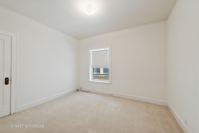 6208 N Artesian Ave, Chicago, IL 60659 - unfurnished room with light colored carpet and crown molding