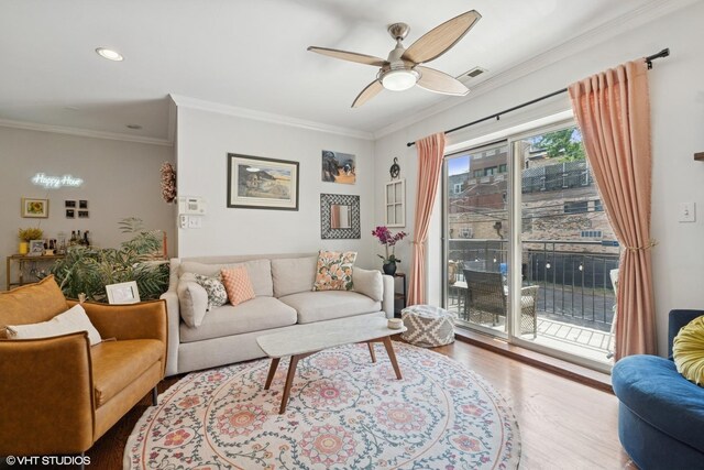 2128 N Hudson Ave Unit 204, Chicago, IL 60614 - living room with wood finished floors, ceiling fan, crown molding, and recessed lighting