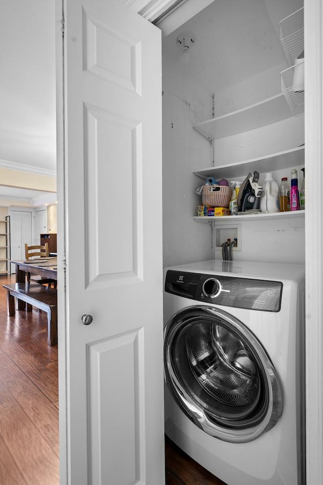 6401 W Home Ave Unit 6A, Worth, IL 60482 - laundry room with washer / dryer and wood finished floors