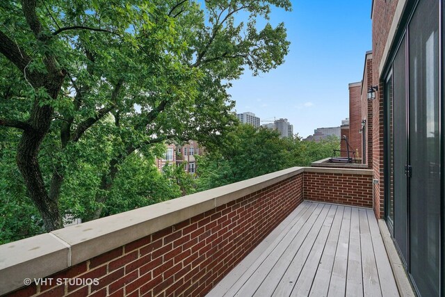 639 W Briar Pl Unit 4W, Chicago, IL 60657 - view of balcony