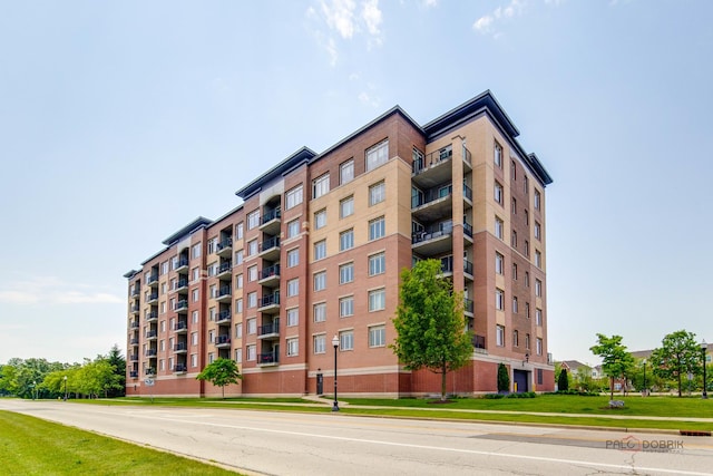 1199 E Port Clinton Rd Unit 209, Vernon Hills, IL 60061 - view of apartment building / complex